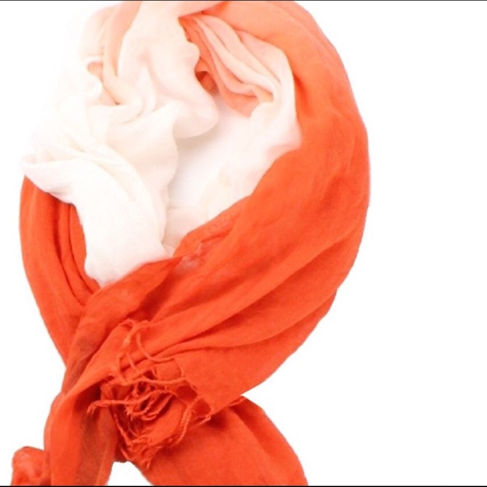 INC INTERNATIONAL CONCEPTS TASSEL SCARF